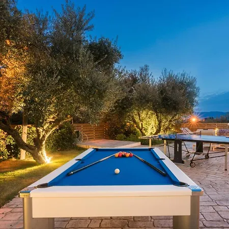 Kaletzia Villa *